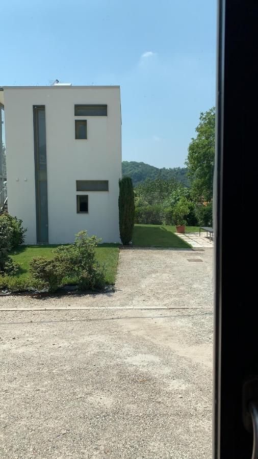 Ingrappa Cube Apartment Borso del Grappa Exterior foto